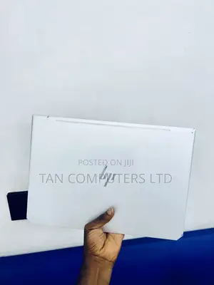 Laptop HP EliteBook 1050 G1 16GB Intel Core i7 SSD 512GB