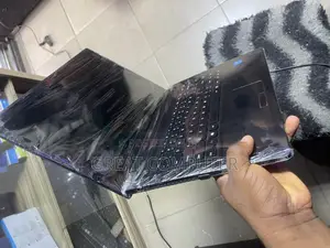 New Laptop Lenovo 8GB Intel Core I3 SSD 320GB