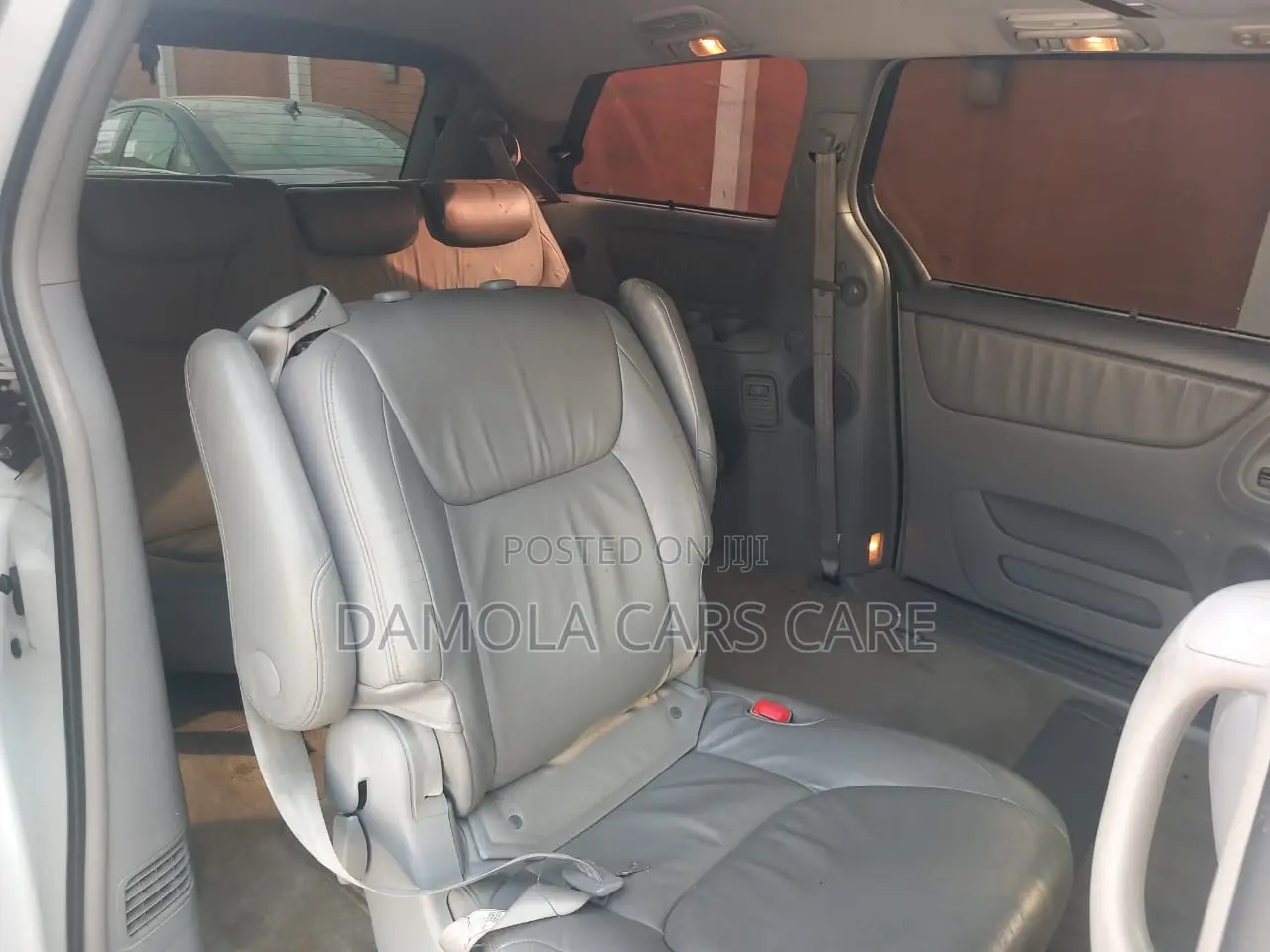 Toyota Sienna 2006 White