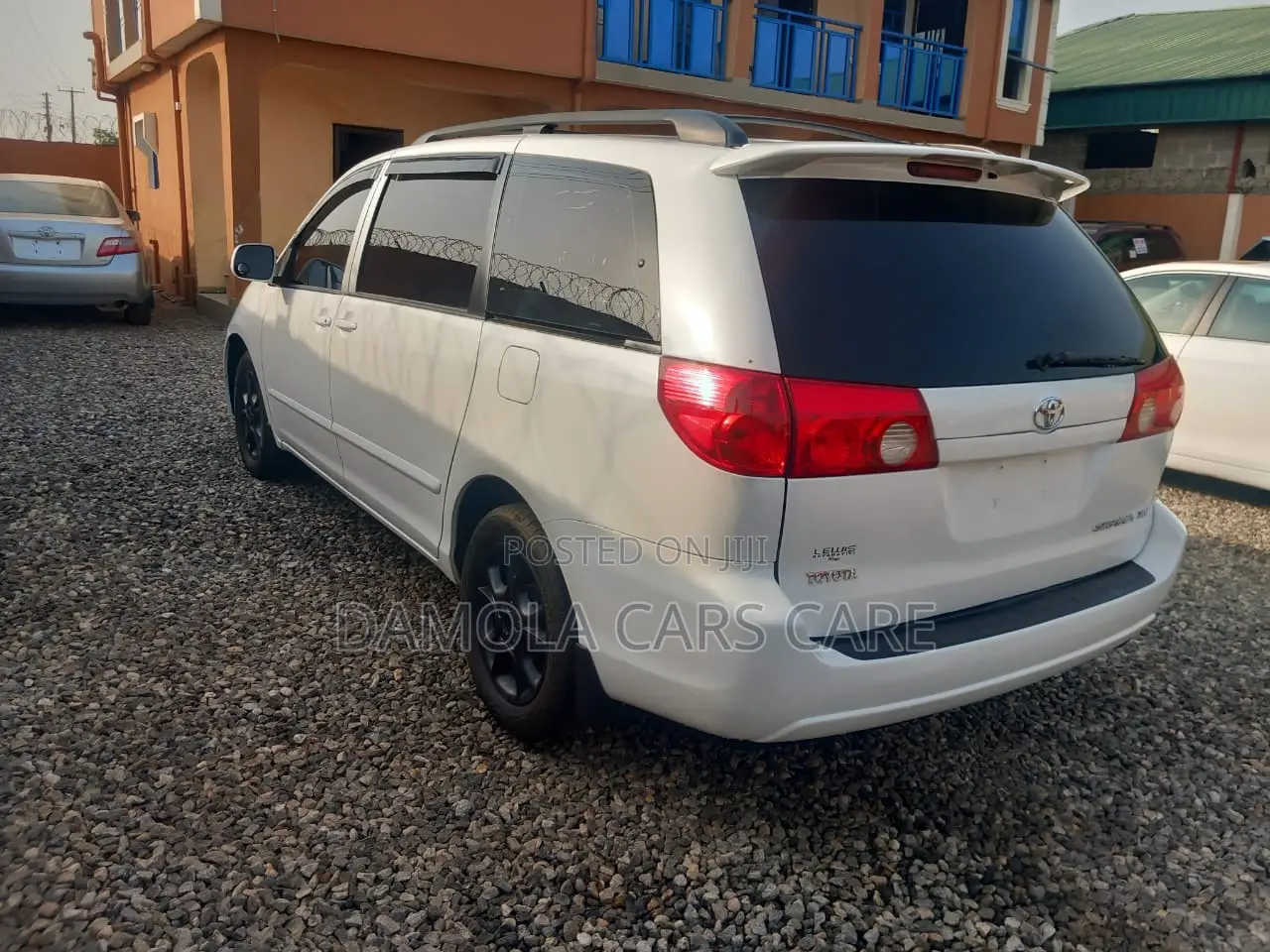Toyota Sienna 2006 White