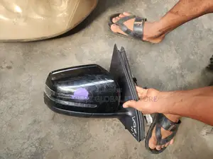 ML350 2014 Right Side Mirror With 360 Camera