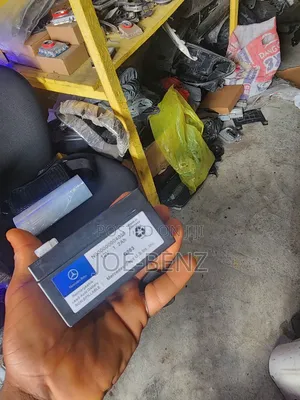 E350 2013 Auxiliary Battery
