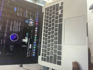 Laptop Apple MacBook Pro 2015 16GB Intel Core I5 SSD 256GB