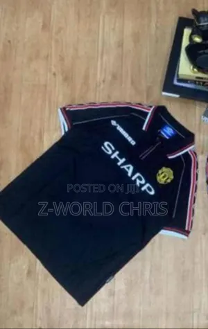 Manchester United Official Retro Black Jersey