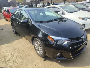 Toyota Corolla 2015 Black