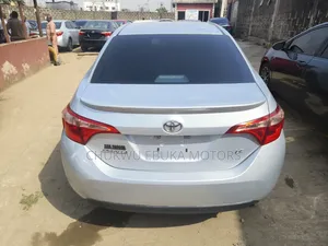 Toyota Corolla 2017 Silver