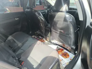 Toyota Corolla 2017 Silver