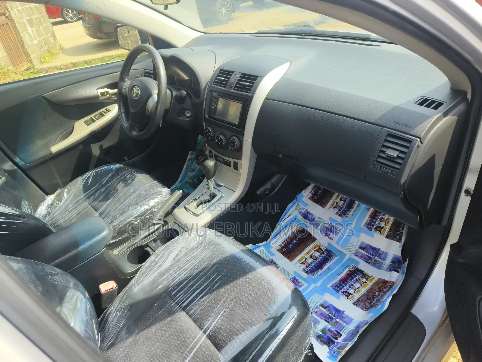 Toyota Corolla 2010 Silver