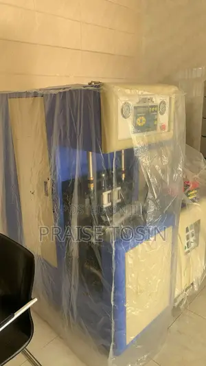 Pet Blowing Machine