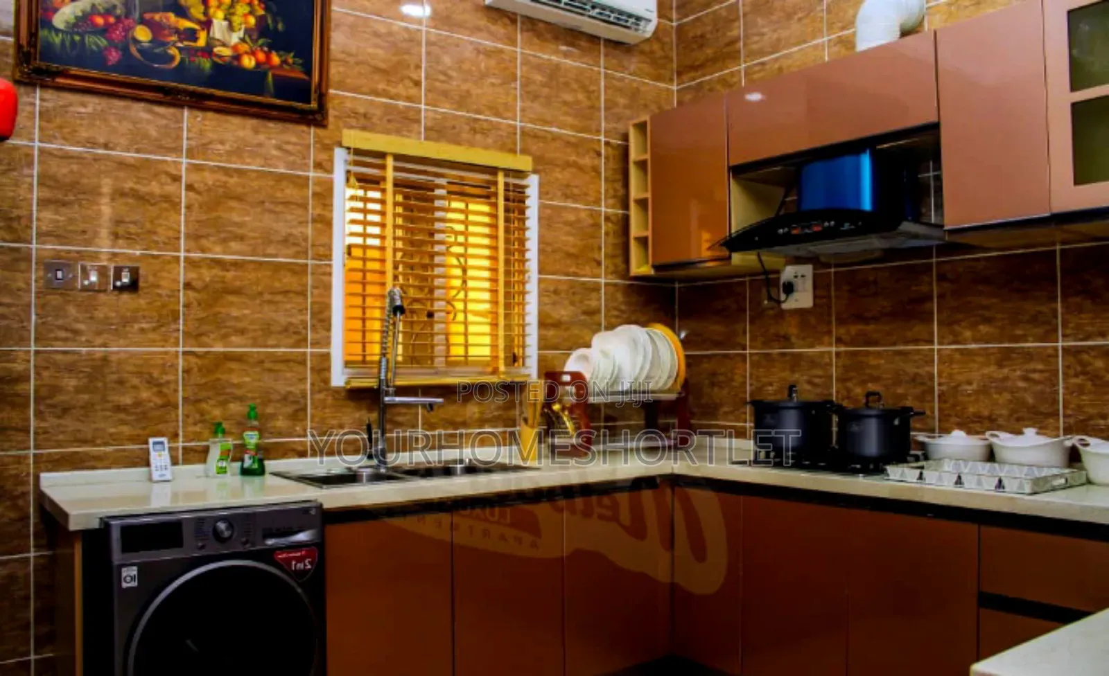 6 Bedrooms Duplex Self Compound That Allows Get Together