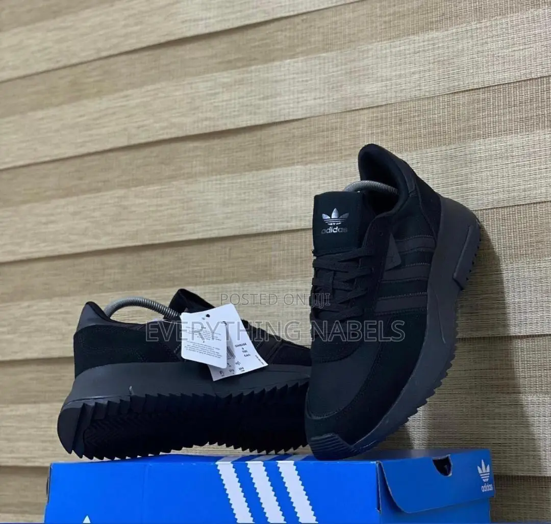 Adidas Unisex Sneakers