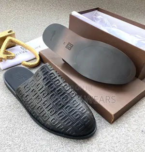High Quality Givenchy Flat Half Shoe for Men