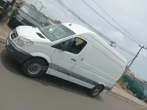 Mercedes-Benz Sprinter 2010 White
