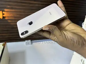 Apple iPhone XS Max 64 GB Gold