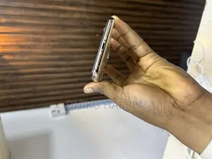 Apple iPhone XS Max 64 GB Gold