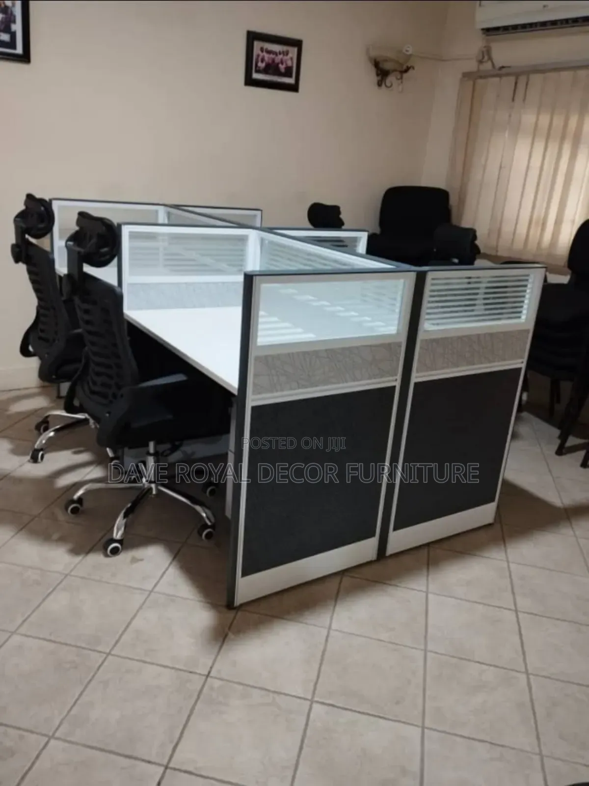 Quality Grey and White Color Workstation