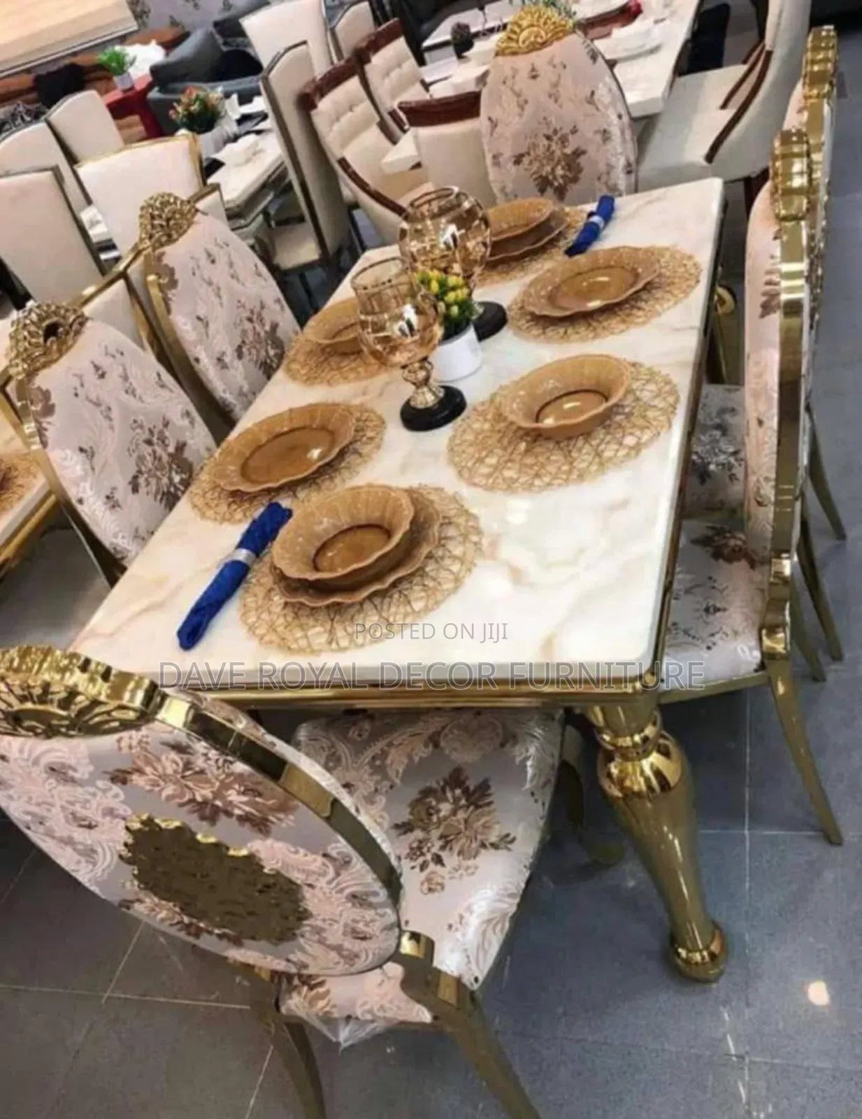 Quality Marble Top Dinning Set by 6 Seaters