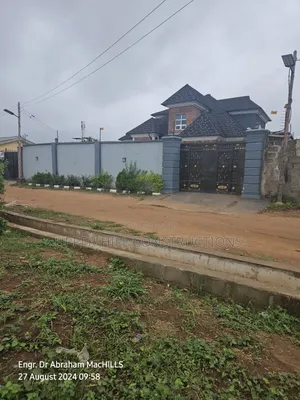 Building Houses/Constructions