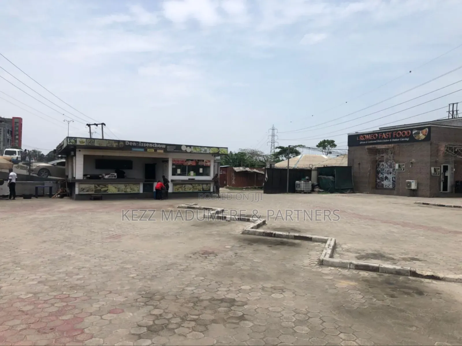 For Sale: Massive Multi Purpose Plaza on 5 Plots in Ph