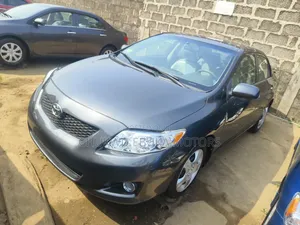 Toyota Corolla 2010 Gray