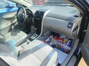 Toyota Corolla 2010 Gray