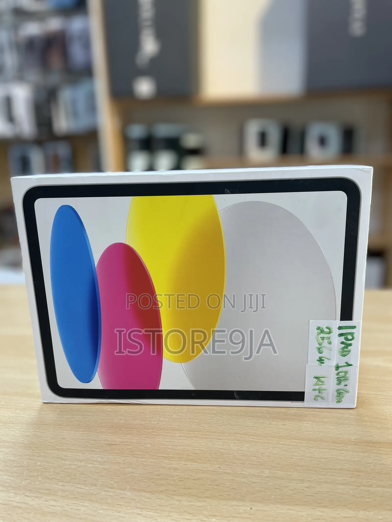 New Apple iPad 10.2 (2021) 256 GB Silver