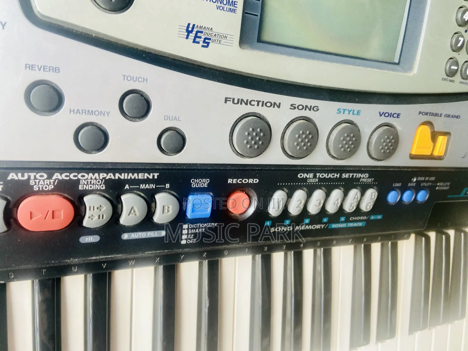 Yamaha PSR 340 Keyboard