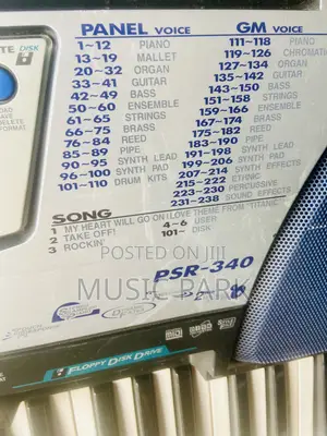 Yamaha PSR 340 Keyboard