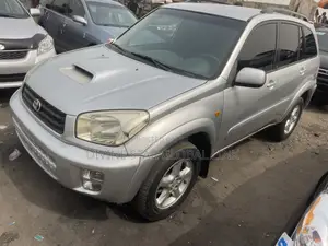 Toyota RAV4 Automatic 2004 Silver