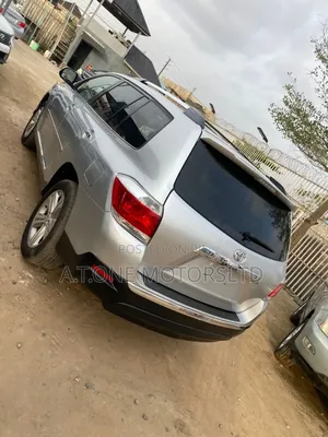 Toyota Highlander Limited 4dr SUV (3.5L 6cyl 6A) 2014 Silver