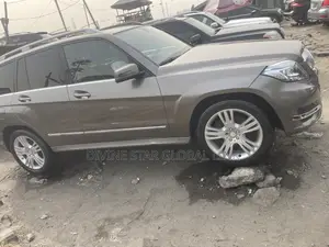 Mercedes-Benz GLK-Class 350 4MATIC 2013 Brown