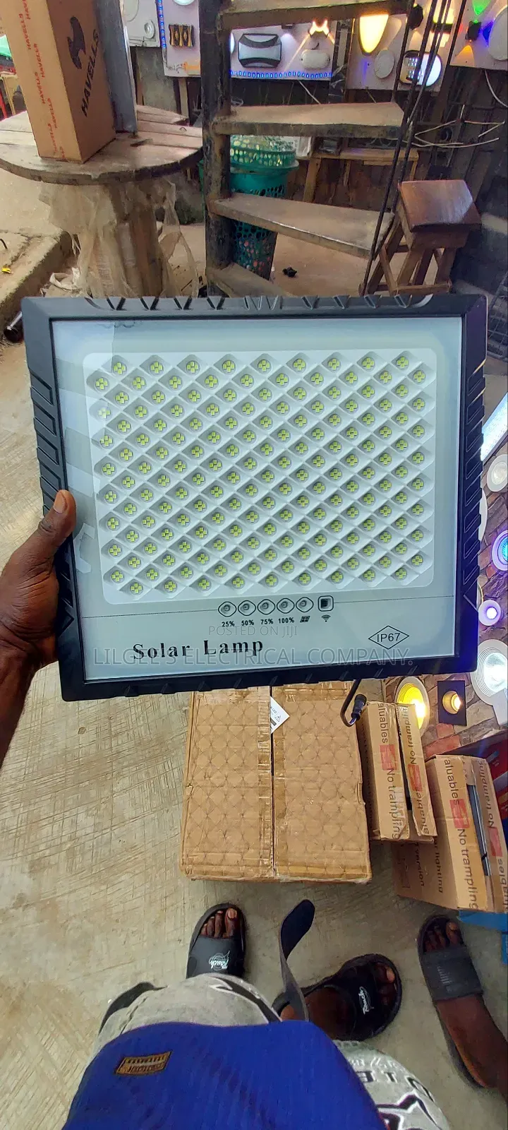 Solar Flood Light With Separate Panel (400 Watts)