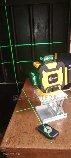 16 Lines Green Light Laser Level With Remote Control