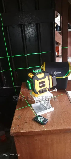 16 Lines Green Light Laser Level With Remote Control