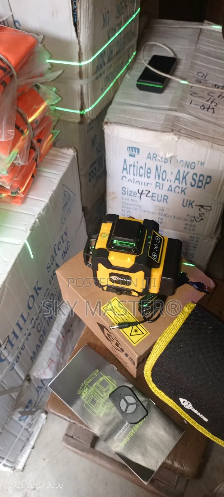16 Lines Green Light Laser Level With Remote Control