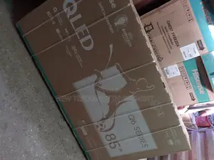 Original Hisense Television 85inches Qled