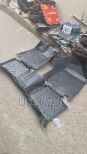 Toyota Venza Plastic Car Foot Mat
