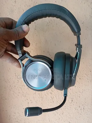 Corsair Virtuoso RGB Wireless Xt Bluetooth Gaming Headset