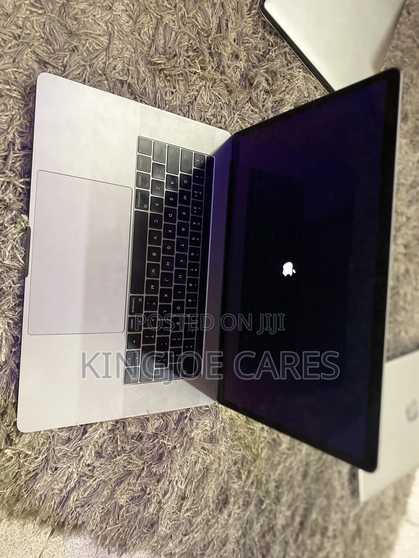 Laptop Apple MacBook 2019 16GB Intel Core i7 SSD 256GB