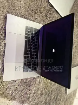 Laptop Apple MacBook 2019 16GB Intel Core i7 SSD 256GB