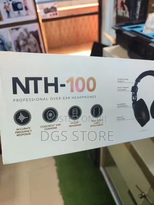 Rode NTH 100 Professional Wired Headphone