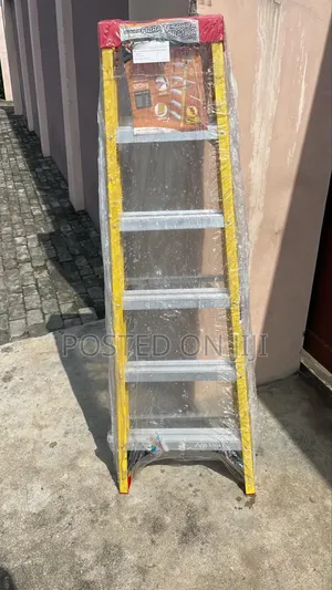6 by 2 a Form Fibre Glass Ladder