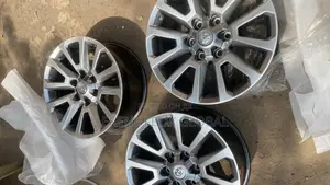 18rim Brand New Prado