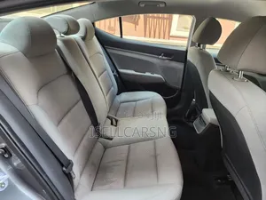 Hyundai Elantra 2017 Blue