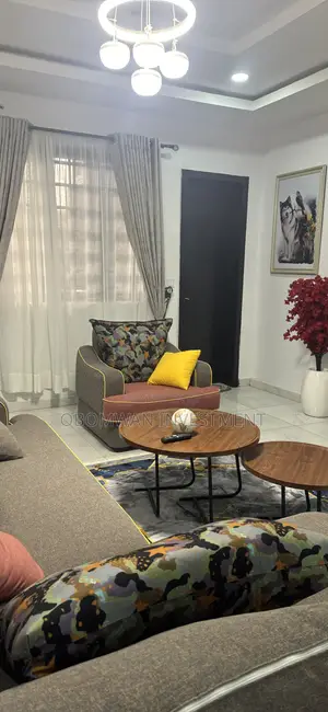 Luxury 2 Bedroom Shortlet With 24 HRS Light and Free Wifi