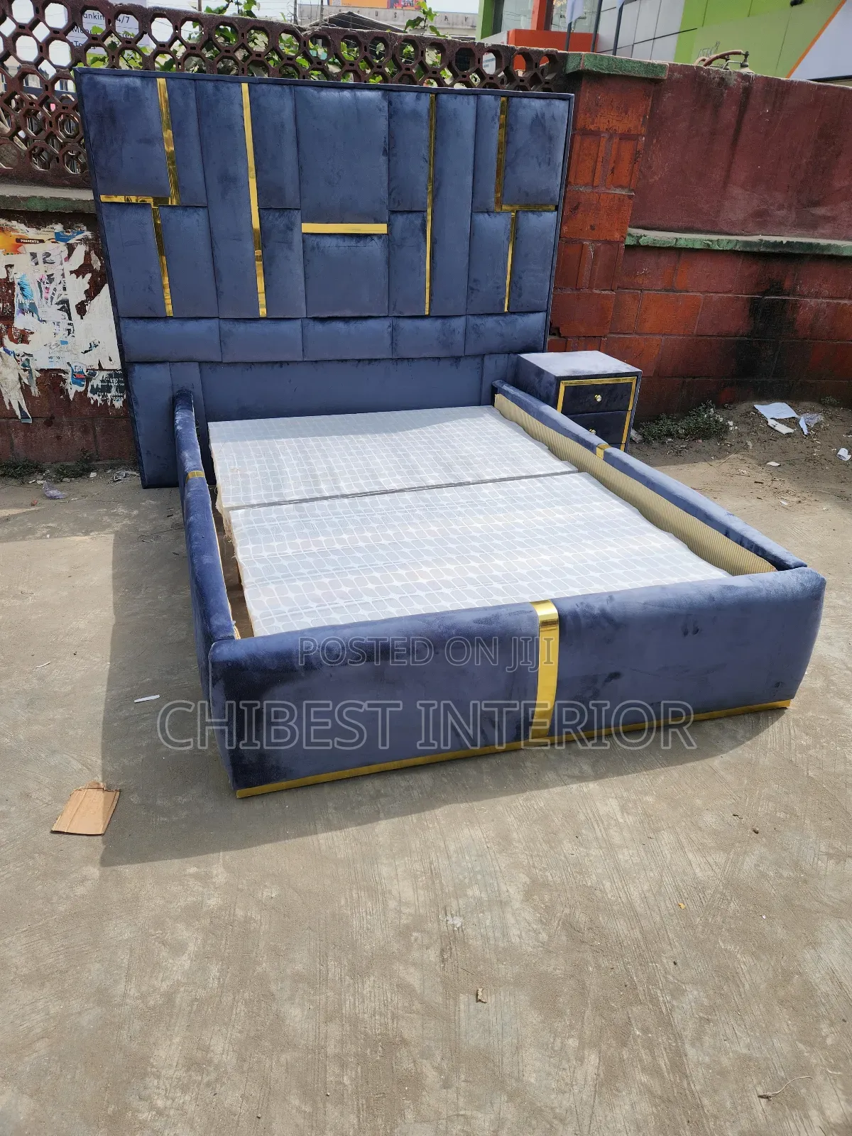 Padded Upholstery 4.5by6 Bed Set.