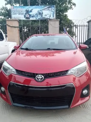Toyota Corolla 2014 Red