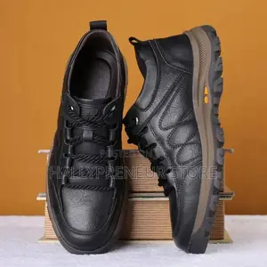 Fast Lightweight Hiking Sneakers