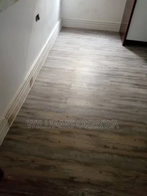 Photo - Vinyl Floor That Is Extra Ordinance (Top Notch)