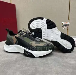 Photo - New Valentino Garavani Low Top Calfskin Trainers